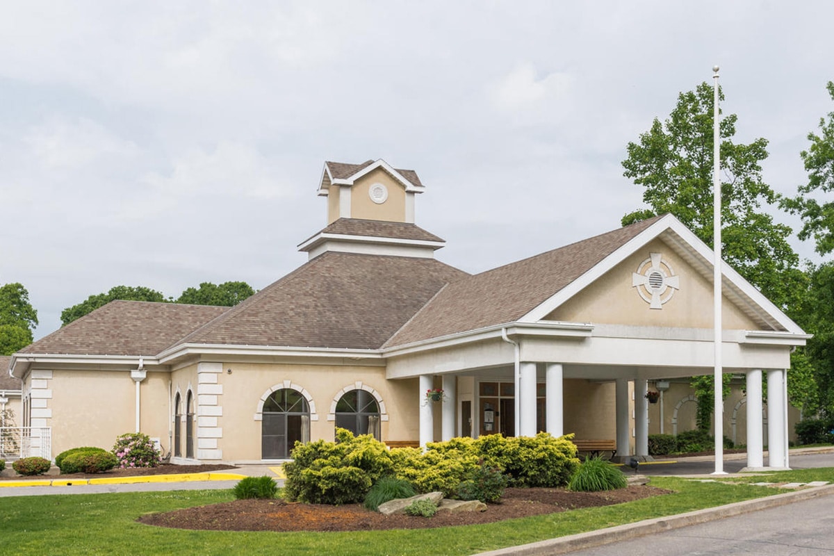 The front entrance to Highland Hills