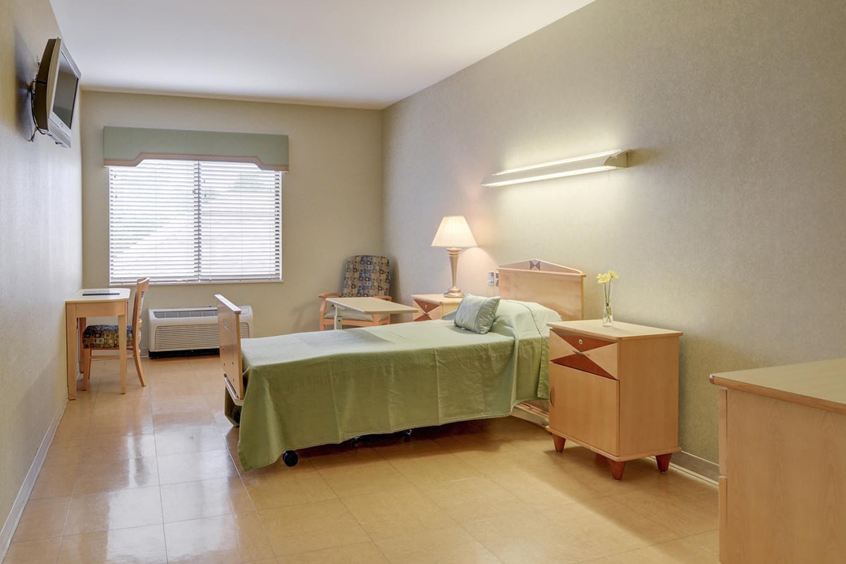 A private bedroom at Highland Hills